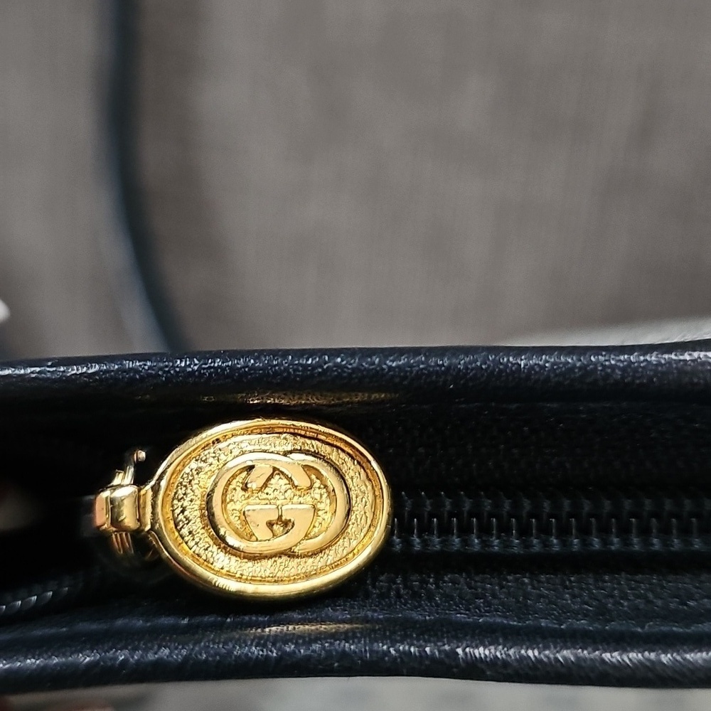GUCCI Navy Blue Canvas Supreme Micro GG Blue Trim Crossbody Bag Authenticated - Picture 16 of 16